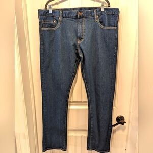 Old navy men's stain Resistant jeans size 42/32